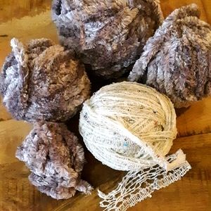 LUXURY PLUSH YARN & SEQUIN SPECIALTY YARN BUNDLE